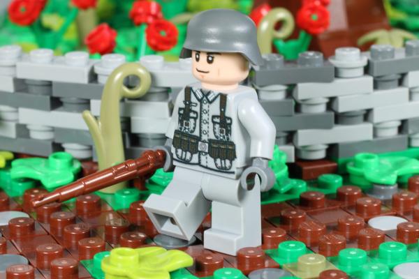 Deutscher Soldat mit Karabiner 98