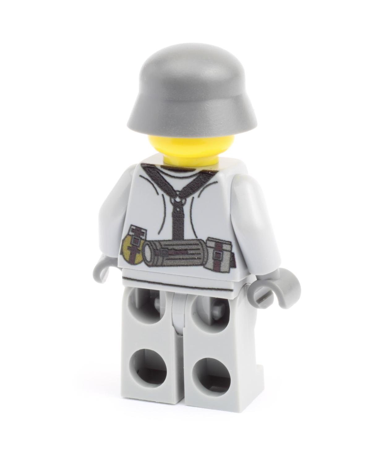 Deutscher Soldat mit Panzerfaust aus LEGO® Steinen (WW2)