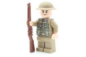 Britischer Soldat mit SMLE Lee Enfield Gewehr